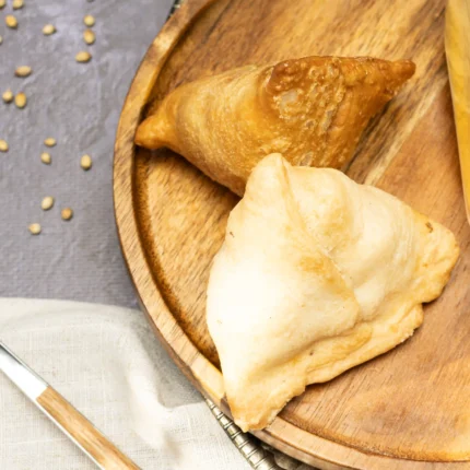 Samosa (Vegetarian) (2 pcs)